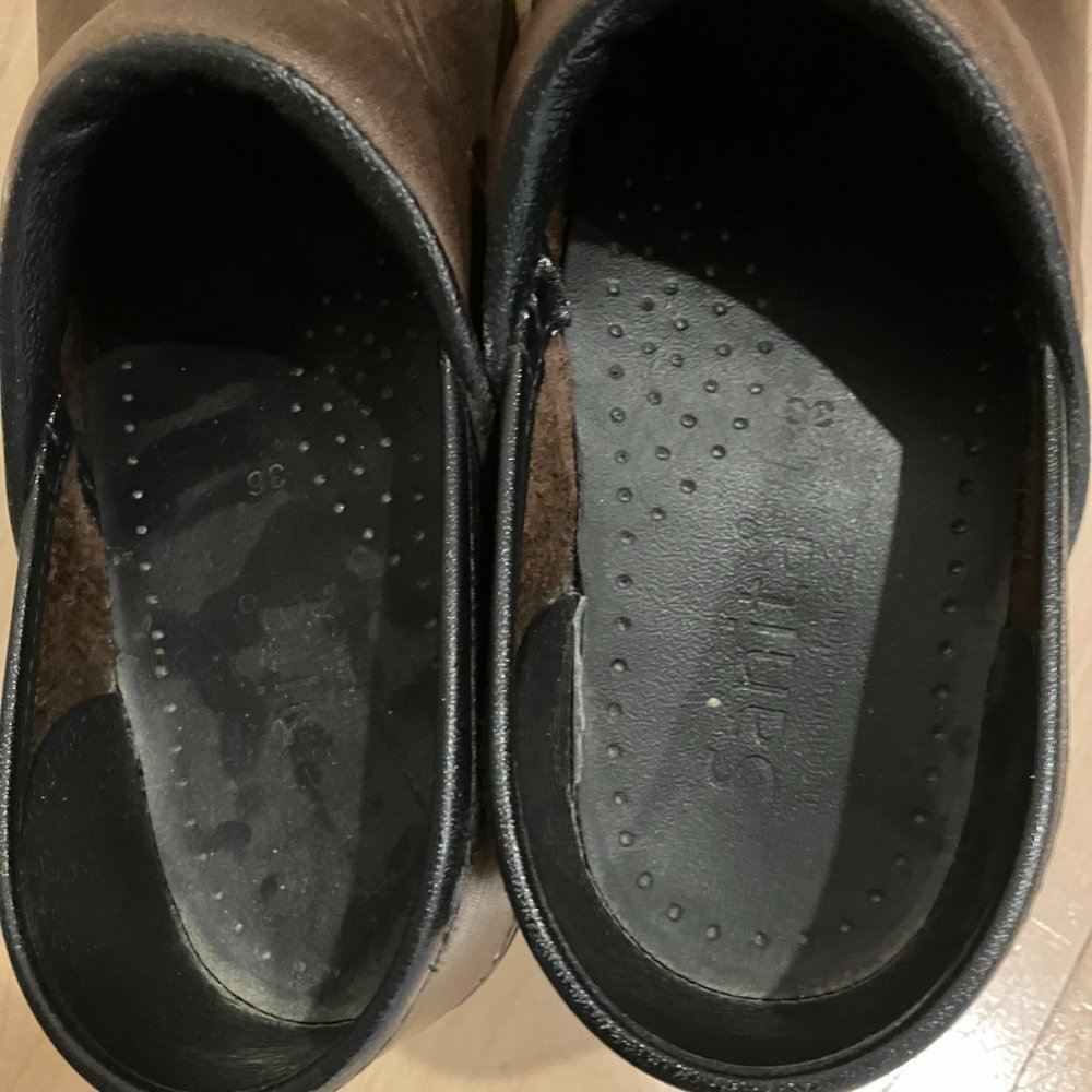 Clogs - Picture 4 of 4